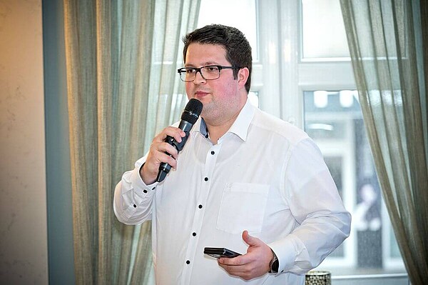 Referent: Timm Backhaus (Operations Manager, Postboutique Hotel Wuppertal).